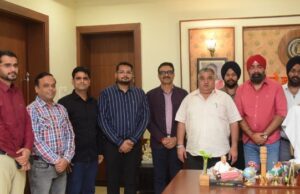 छत्तीसगढ़ ट्रेवल एंड टूरिज्म एसोसिएशन के प्रतिनिधिमंडल ने पर्यटन मंत्री राजेश अग्रवाल से की सौजन्य भेंट