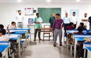 राष्ट्रीय अनुसूचित जनजाति आयोग के वरिष्ठ सलाहकार ने एकलव्य आदर्श आवासीय विद्यालय कांकेर का किया औचक निरीक्षण