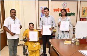 ब्रेल पुस्तक से दृष्टिबाधित विद्यार्थियों को कानूनी अधिकारों और शासकीय योजनाओं की मिलेगी जानकारी – राजस्व मंत्री टंक राम वर्मा