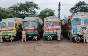 अवैध कबाड़ के खिलाफ रायगढ़ पुलिस की बड़ी कार्रवाई, 6 वाहनों से 129.840 टन स्क्रैप जब्त