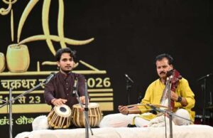 कवर्धा के मनीष चंद्रवंशी ने दी तबला वादन की प्रस्तुति
