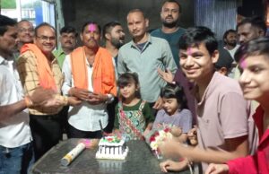 भाजपा नेता प्रकाश अवस्थी का जन्मदिन दोस्तों और ग्रामीणों ने धूमधाम से मनाया दिए बधाई एवं शुभकामनाएं