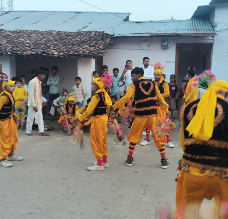 धोबनी में धूमधाम से मनाई गई जन्माष्टमी, निकली भव्य राउत नाचा