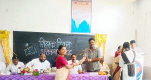 सरस्वती शिशु मंदिर मस्तूरी में शिक्षक दिवस समारोह हर्षोल्लास के साथ संपन्न