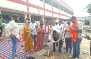 .डा. कृष्णमूर्ति बांधी ने किया प्रार्थना शेड निर्माण का भूमि पूजन