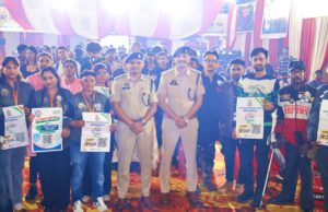 बाइकर्स मीट बना कांकेर पुलिस के “साइबर जागृति अभियान” का मंच ।