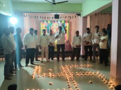 शक्ति केंद्र धोबनी में सेवा संकल्प के तहत दीप प्रज्वलित कर मनाया गया प्रधानमंत्री नरेंद्र मोदी का जन्मदिन