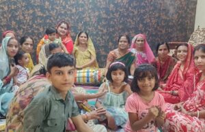 प्रीतेश अवस्थी को जन्मदिन पर मातृ शक्तियों द्वारा भजनों से मिला आशीर्वाद