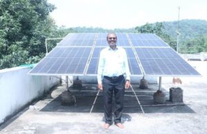 पीएम सूर्य घर योजना से बिजली बिल में बड़ी बचत, सोलर पैनल से अतिरिक्त बिजली ग्रिड में पहुंच रही ग्राम किरगापाटी के विष्णु राम हिड़को ने 3 किलोवाट का सोलर पैनल लगवाकर उठाया योजना का लाभ