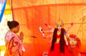विधानसभा क्षेत्र में मां दुर्गा के दर्शन के लिए लगातार दौरा कर रहीं विधायक