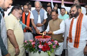 प्रधानमंत्री नरेंद्र मोदी के जनसेवा के 25 वर्ष देश के विकास और परिवर्तन की प्रेरक यात्रा : मुख्यमंत्री विष्णुदेव साय