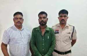 मिनीमाता चौक पर हुए लूट और बजरंगपारा में मारपीट का खुलासा, जूटमिल पुलिस ने एक युवक और दो विधि से संघर्षरत बालकों को लिया हिरासत में