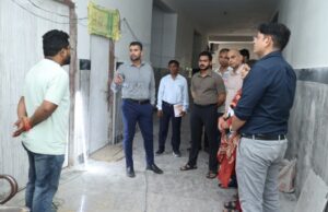 जिला अस्पताल के निर्माण कार्य में सुस्ती पर कलेक्टर सख्त