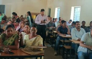मतदाता सूची में नाम जोड़ने के लिए बीएलओ को दिया गया प्रशिक्षण