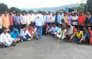 भारतमाला सड़क परियोजना से प्रभावित किसानों की समस्याओं पर कांग्रेस जांच समिति ने जिला कांग्रेस कमेटी को सौंपी रिपोर्ट