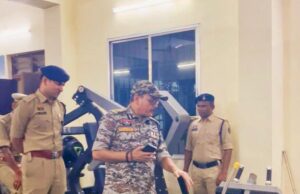 एडीजी विवेकानंद सिन्हा एवं आईजी बद्रीनारायण मीना द्वारा पुलिस रक्षित केंद्र कांकेर में पुलिस आरोग्य केंद्र एवं कंप्यूटर लैब का किया गया शुभारंभ।