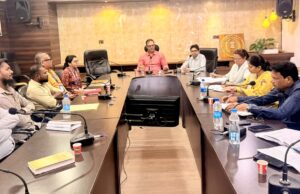 पीएम सूर्य घर मुफ्त बिजली योजना की प्रगति में तेजी लाएं, लापरवाही बरतने वाले वेंडर्स पर होगी कार्रवाई – कलेक्टर कुन्दन कुमार