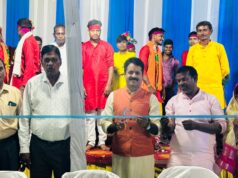 स्व. लखेश्वर लाल पालीवाल की स्मृति में जगराता, इंजी. रवि पाण्डेय ने की मां दुर्गा की पूजा-अर्चना