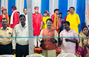 स्व. लखेश्वर लाल पालीवाल की स्मृति में जगराता, इंजी. रवि पाण्डेय ने की मां दुर्गा की पूजा-अर्चना