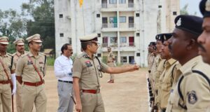 पुलिस महानिरीक्षक बस्तर रेंज बद्रीनारायण मीणा ने किया जिला कांकेर का वार्षिक निरीक्षण।